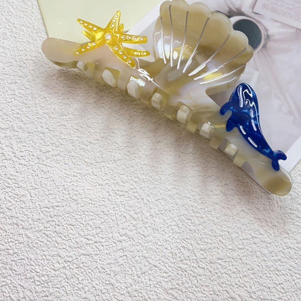 Cream seashell, starfish and blue whale hair claw clip