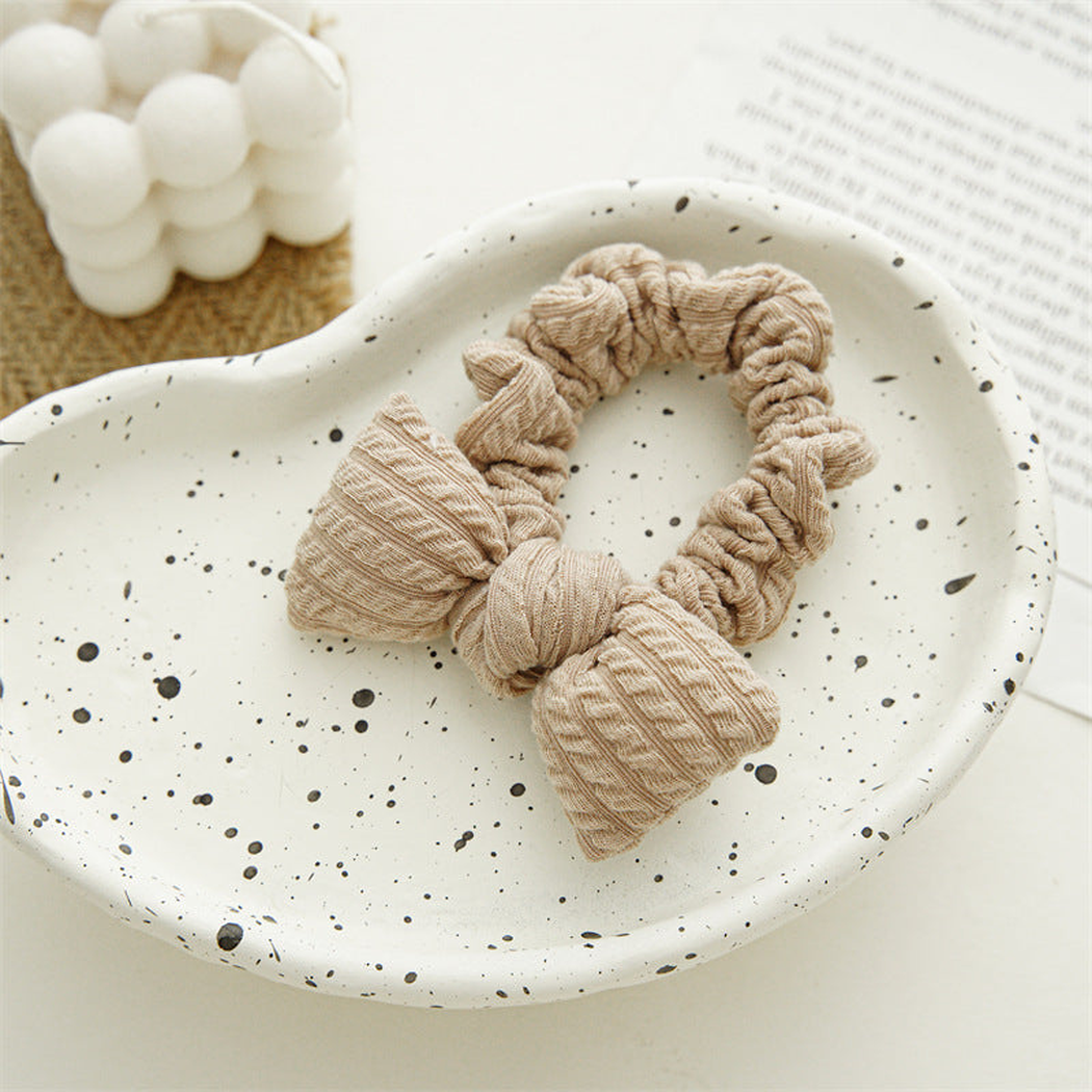 Gifty - Ribbed Bow-End Gathered Scrunchie