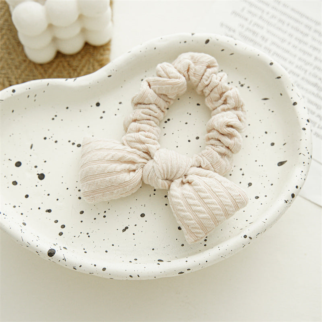 Gifty - Ribbed Bow-End Gathered Scrunchie