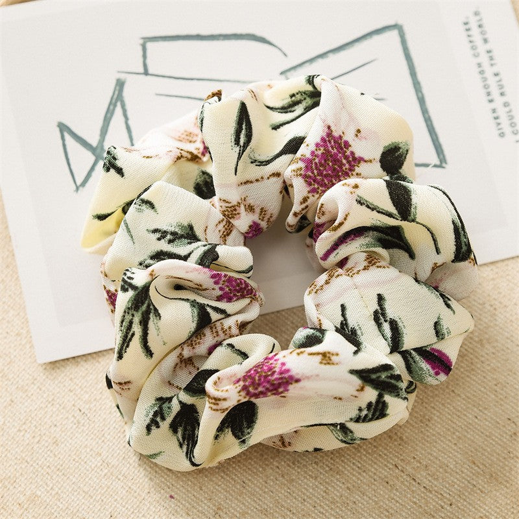 Gifty - Botanical Print Soft-Ruffle Scrunchie