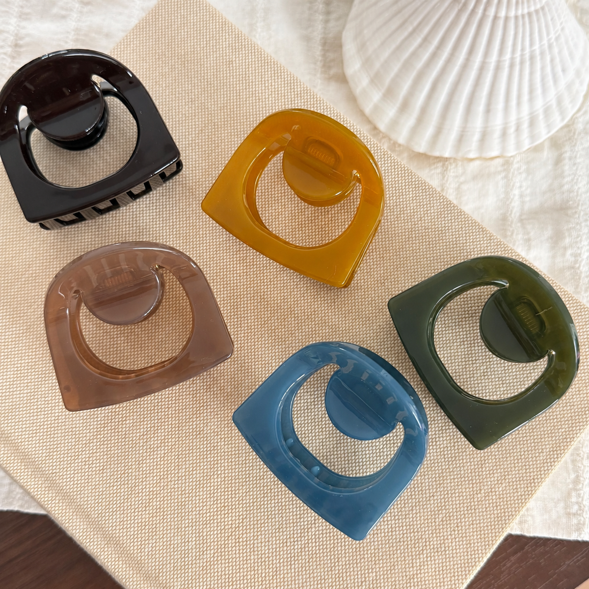 Hair accessory product image 1