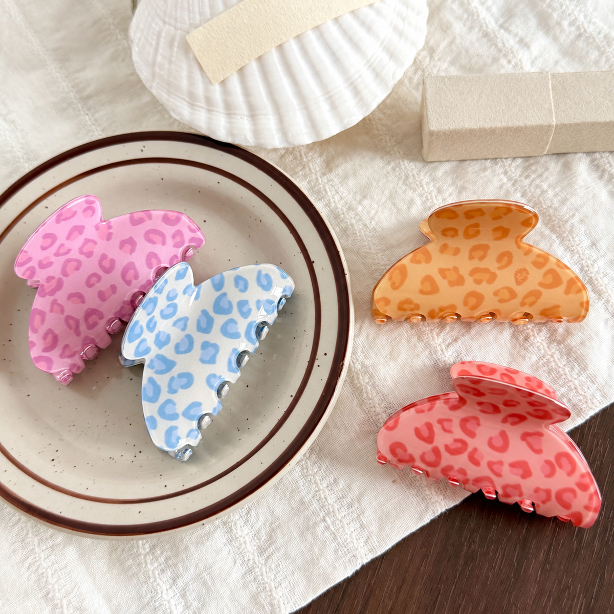 Hair accessory product image 1