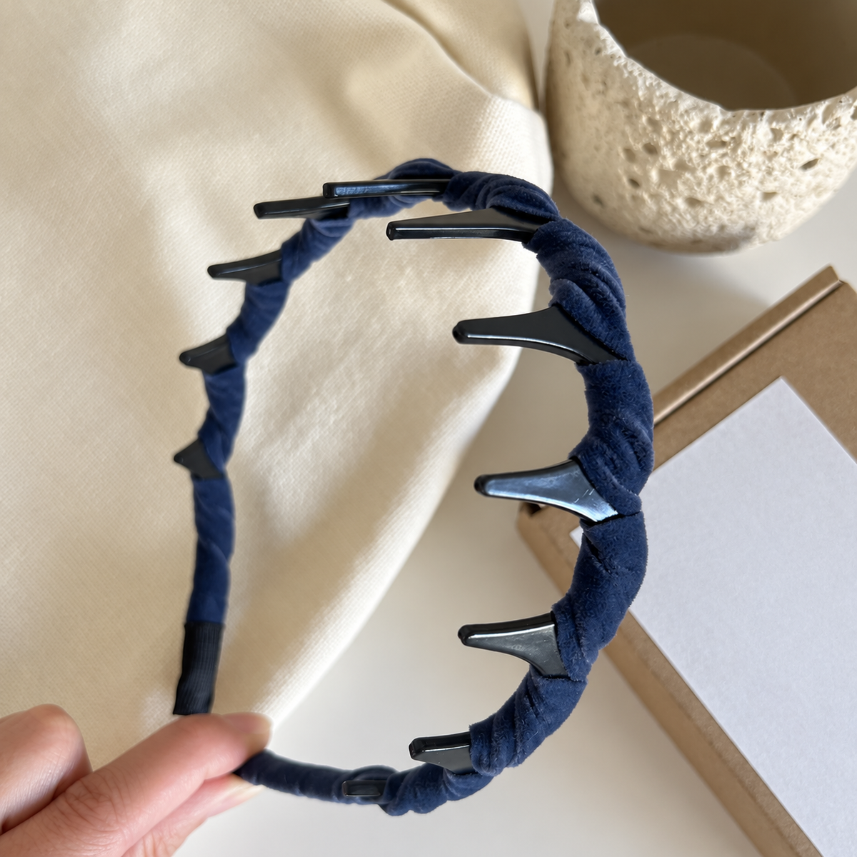 Hair accessory product image 8
