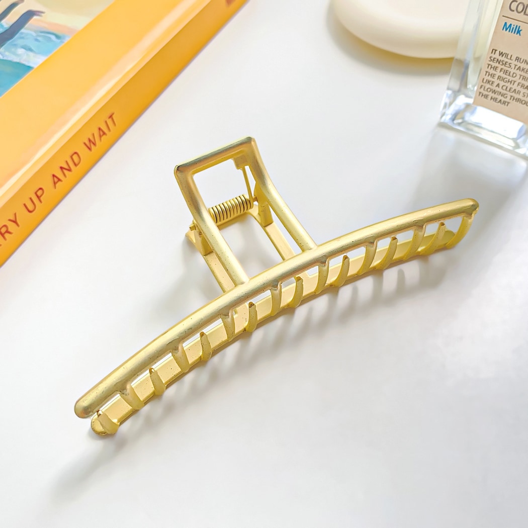 Beau - Cool Toned Geometric Line Elegant Claw Clip