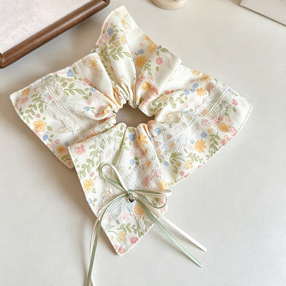 Gifty - Botanical Print Square Scarf Scrunchie