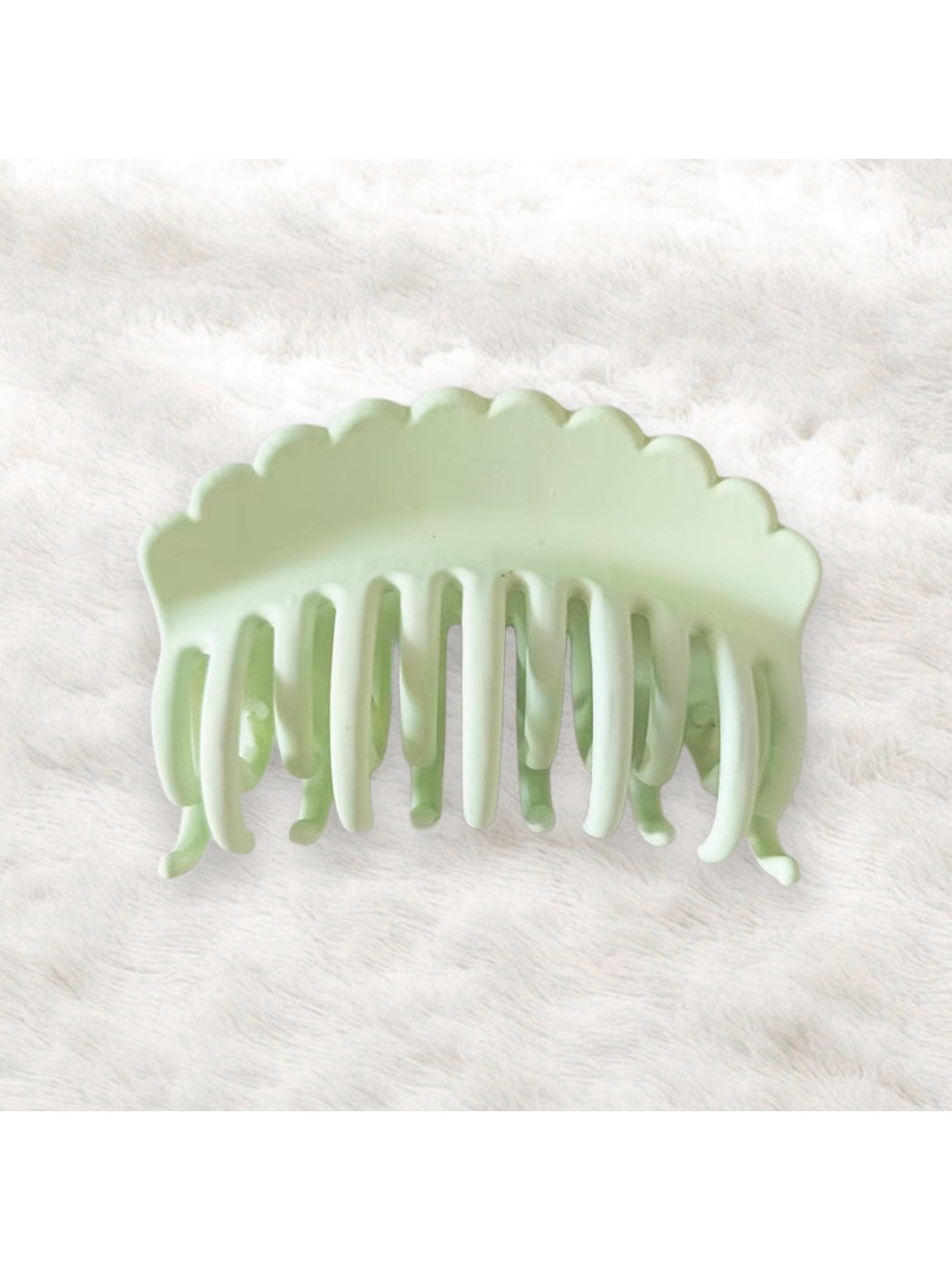 Beau - Wave Design Plastic Large Tooth Claw Clip