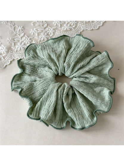 Gifty - Soft Elastic Elegant Serged Scrunchie