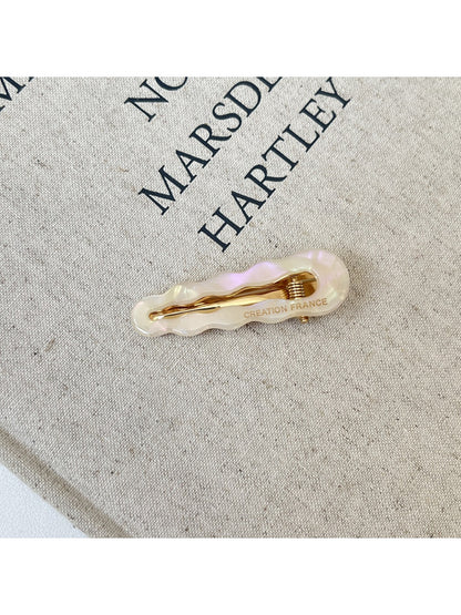Beau - Elegant Wavy Oval Hair Clip