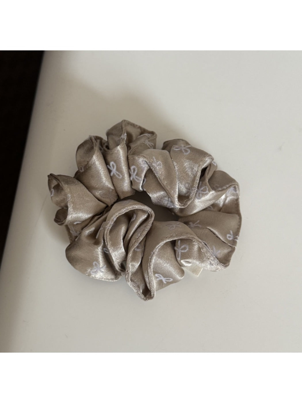 Gifty - Satin Bow Scrunchie and Headband