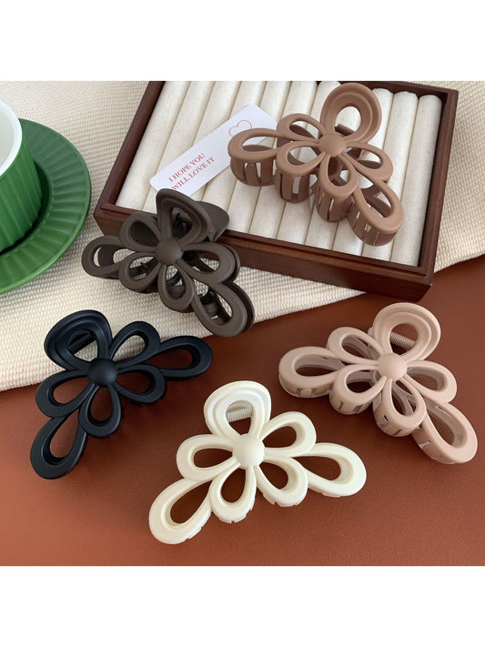 Beau - Camellia Shape Claw Clip