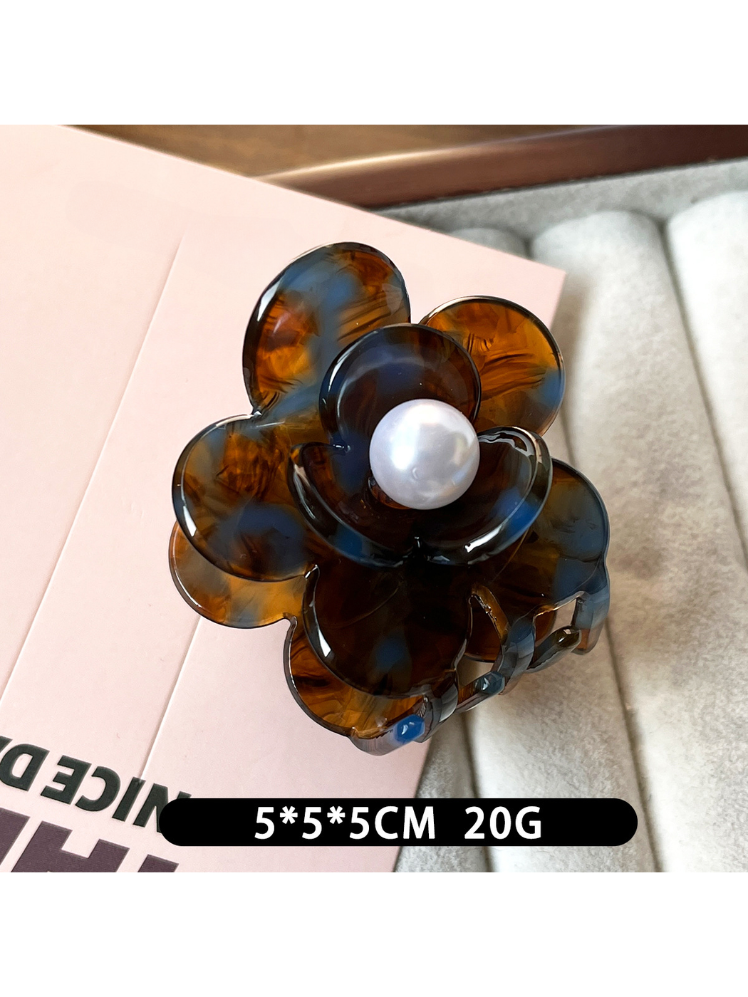 Beau - Sweet Camellia Ring Accent Acetate Claw Clip