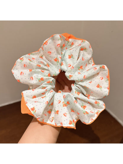 Gifty - Orange Floral Scrunchie Women Large Hair Tie