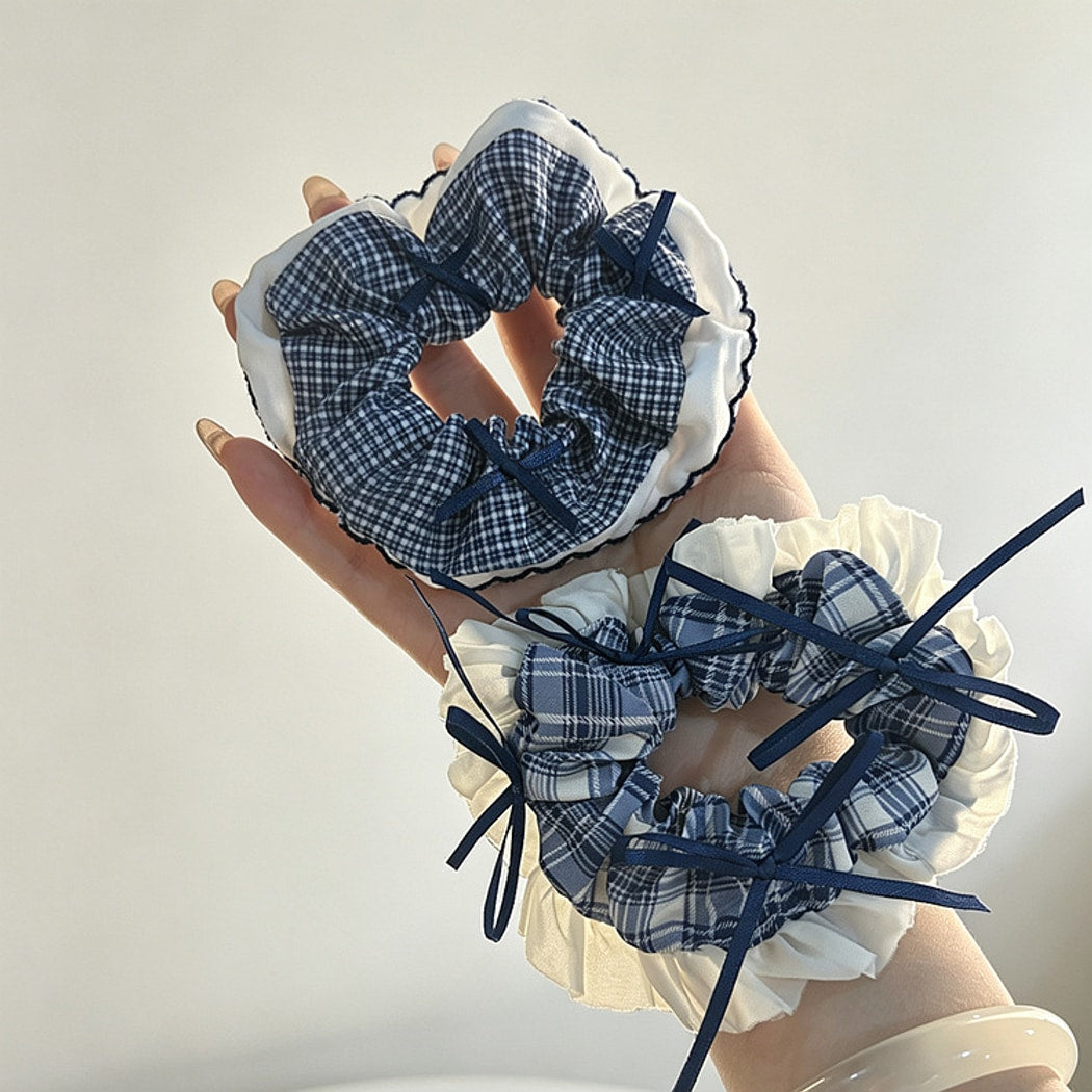 Gifty - Ribbon Bow Ballet Style Scrunchie