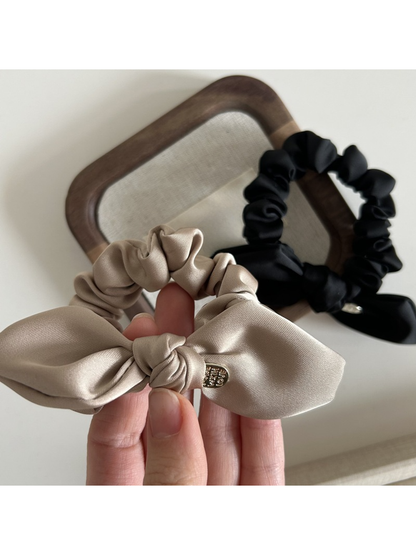 Gifty - Vintage Satin Bow Detail Hair Tie