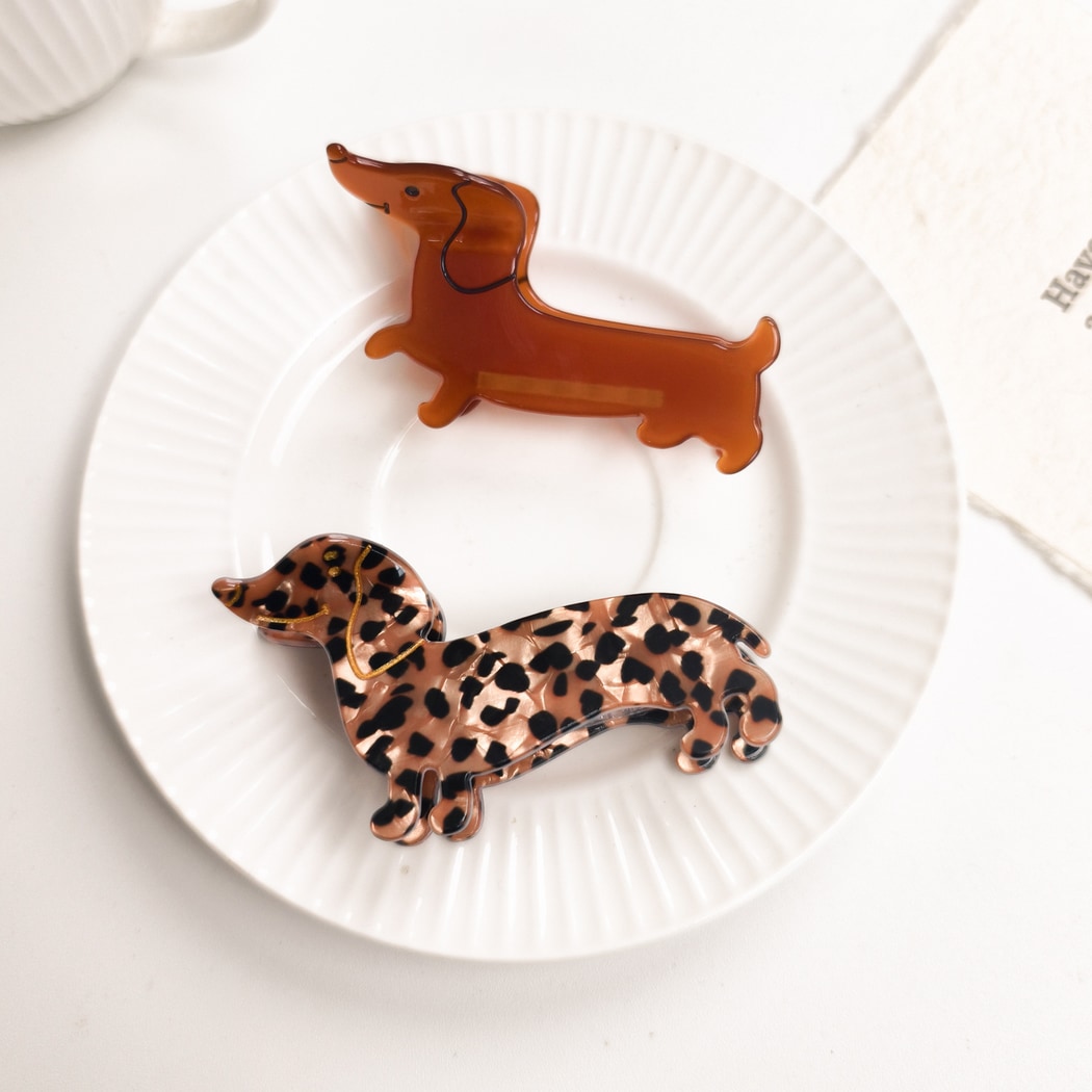 Beau - Leopard Print Dachshund Claw Clip