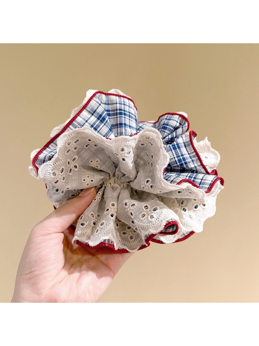 Gifty - Blue Retro Lace Scrunchie