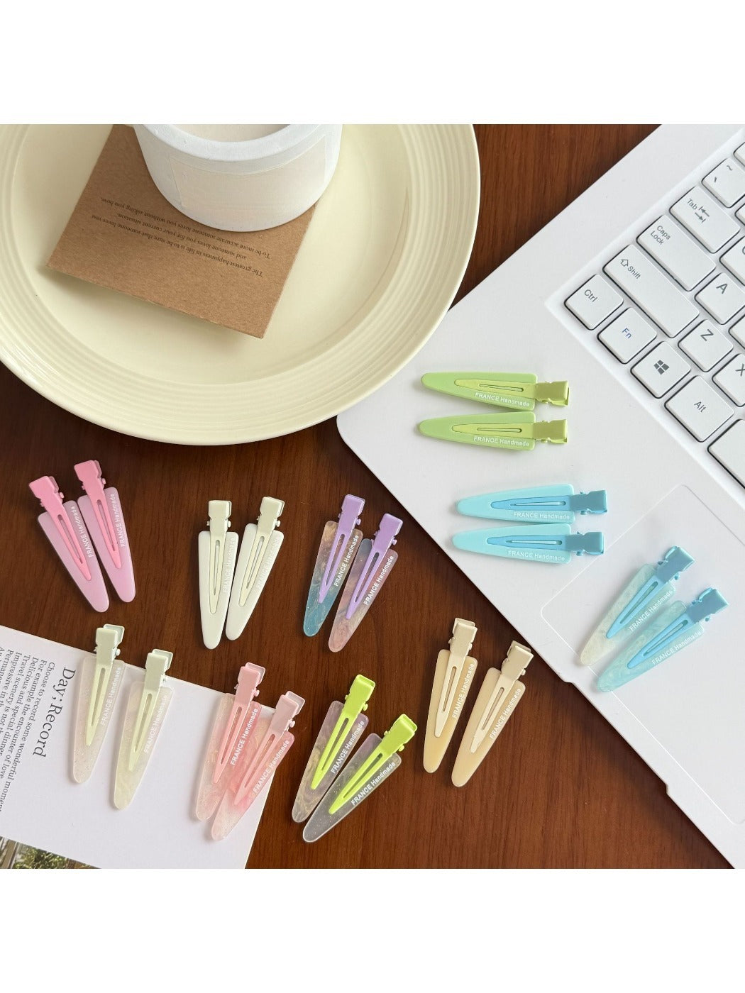 Beau - Sweet Style Triangle Duckbill Hair Clip