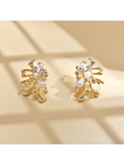 Earedge - Elegant Coral Shaped Earrings