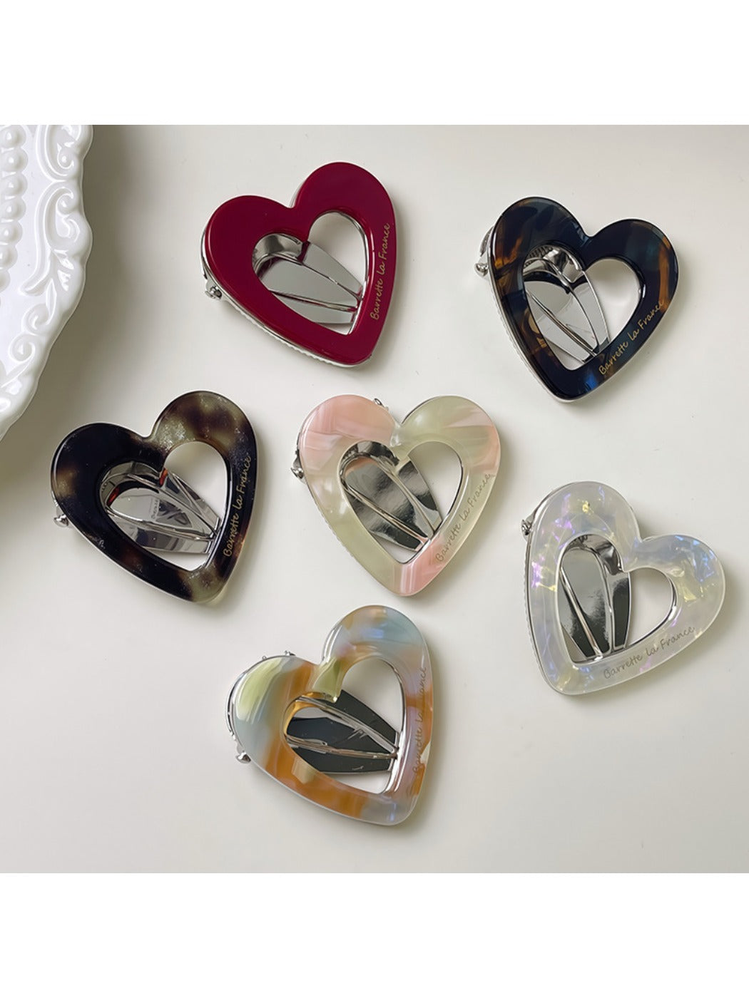Beau - Stylish Heart Shaped Openwork Hair Clip