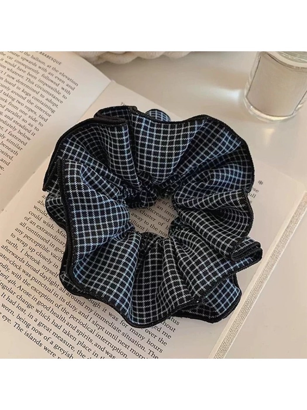 Gifty - Black Plaid Layered Scrunchie