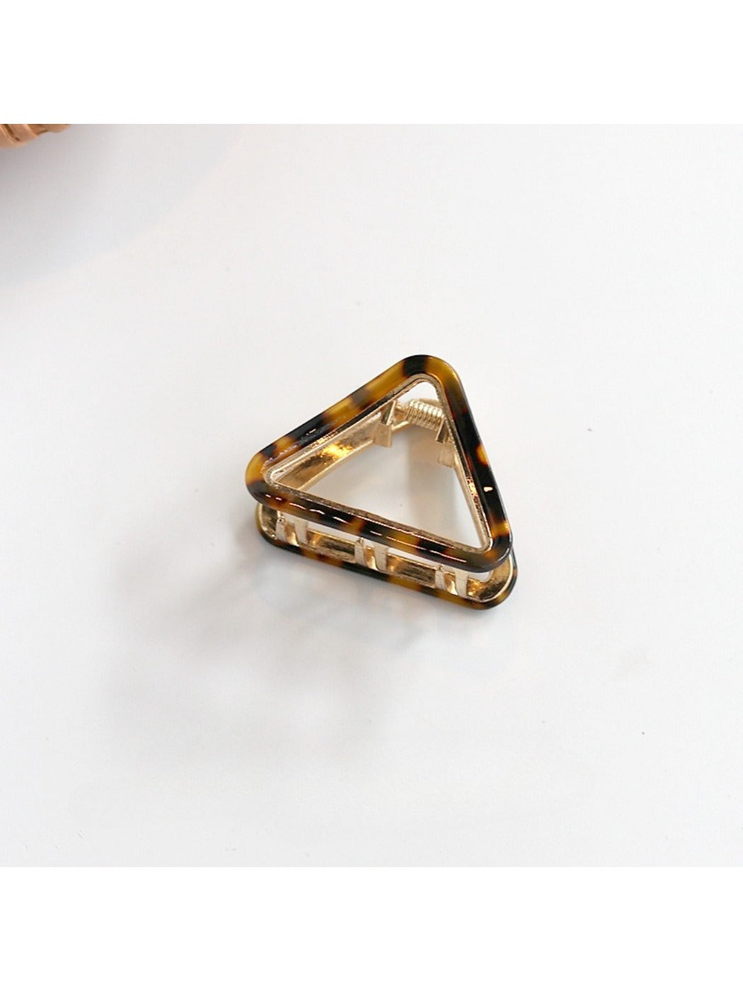 Beau - Chic Triangle Hair Claw Clip