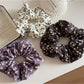 Gifty - Retro Floral Polka Dot Scrunchie