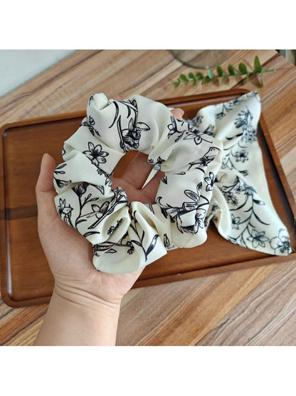 Gifty - Vintage Floral Print Polyester Fabric Scrunchie