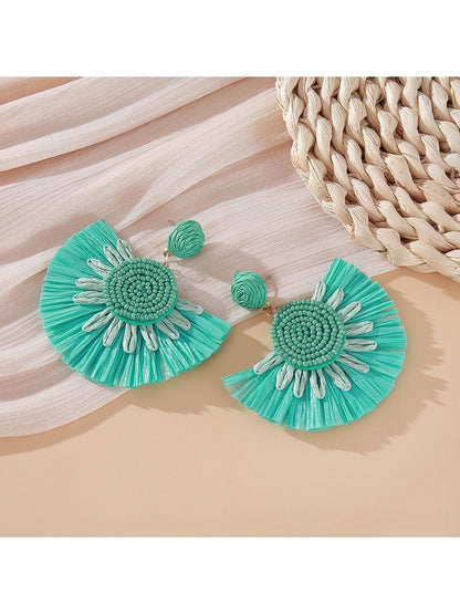 Earedge minimalist fan shaped drop earrings with focus on the clasp mechanism