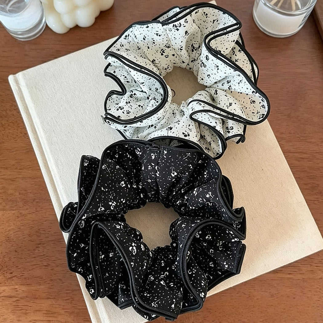 Gifty - Ruffled Floral Polyester Scrunchie