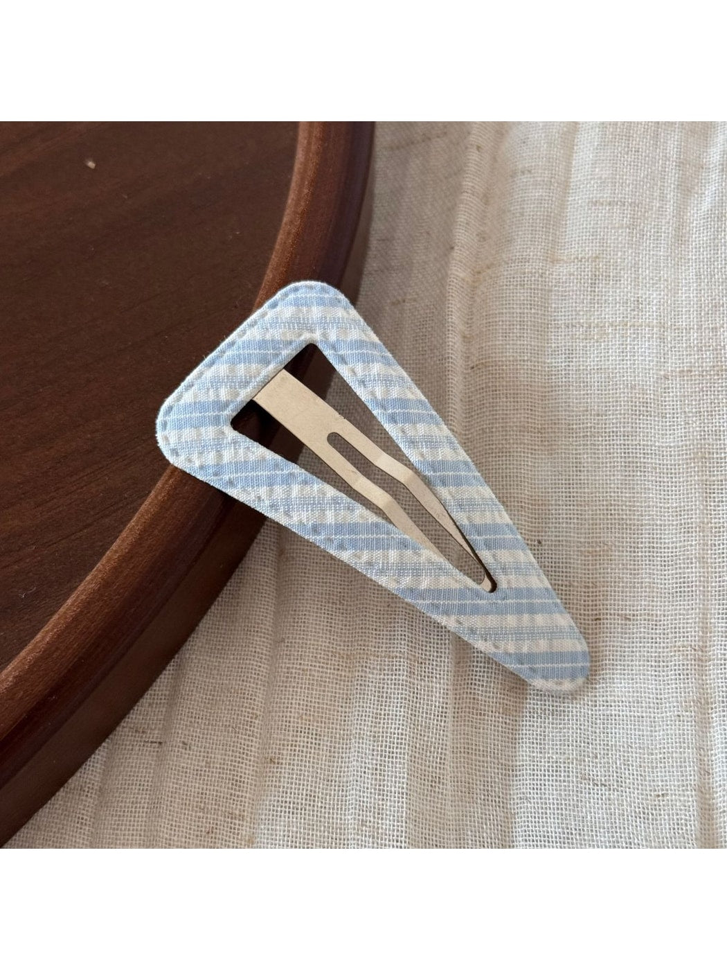 Beau - Fabric Cutout Triangle Hair Clip