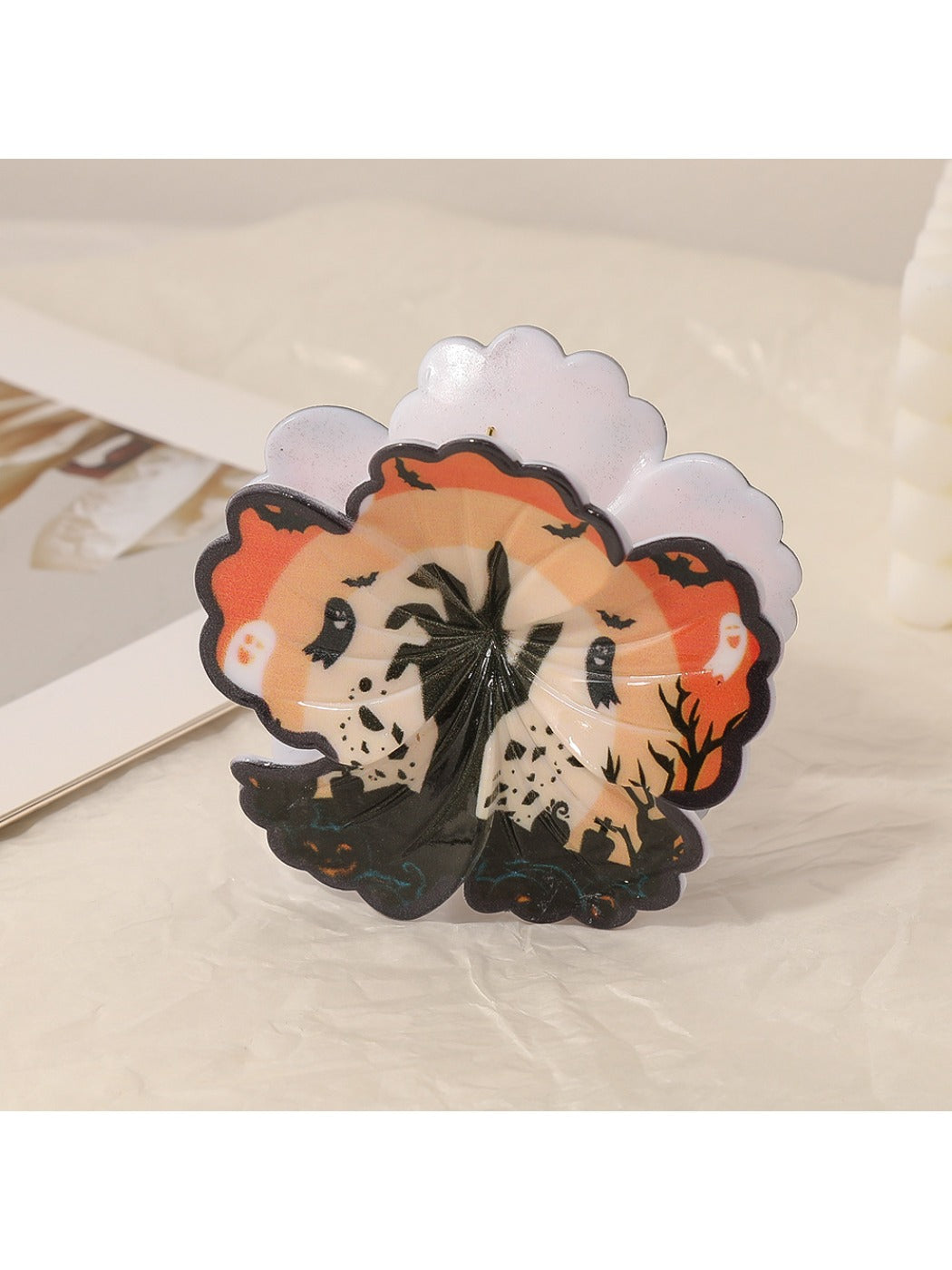Beau - Stylish Flower Shaped Hair Clip