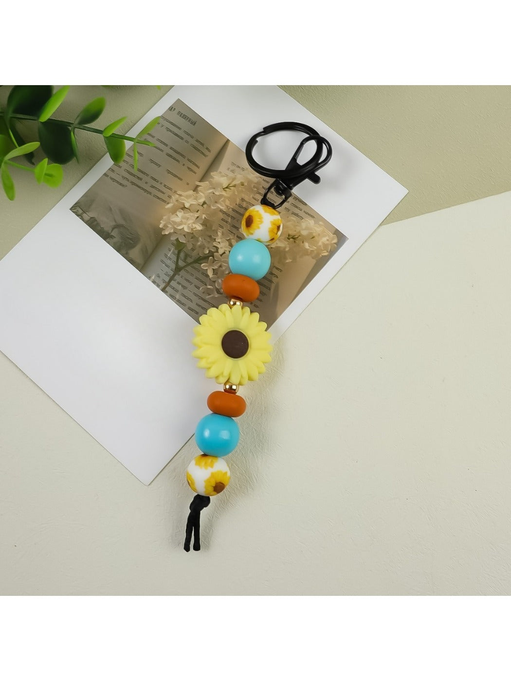 Keypus - Pretty Silicone Daisy Keychain