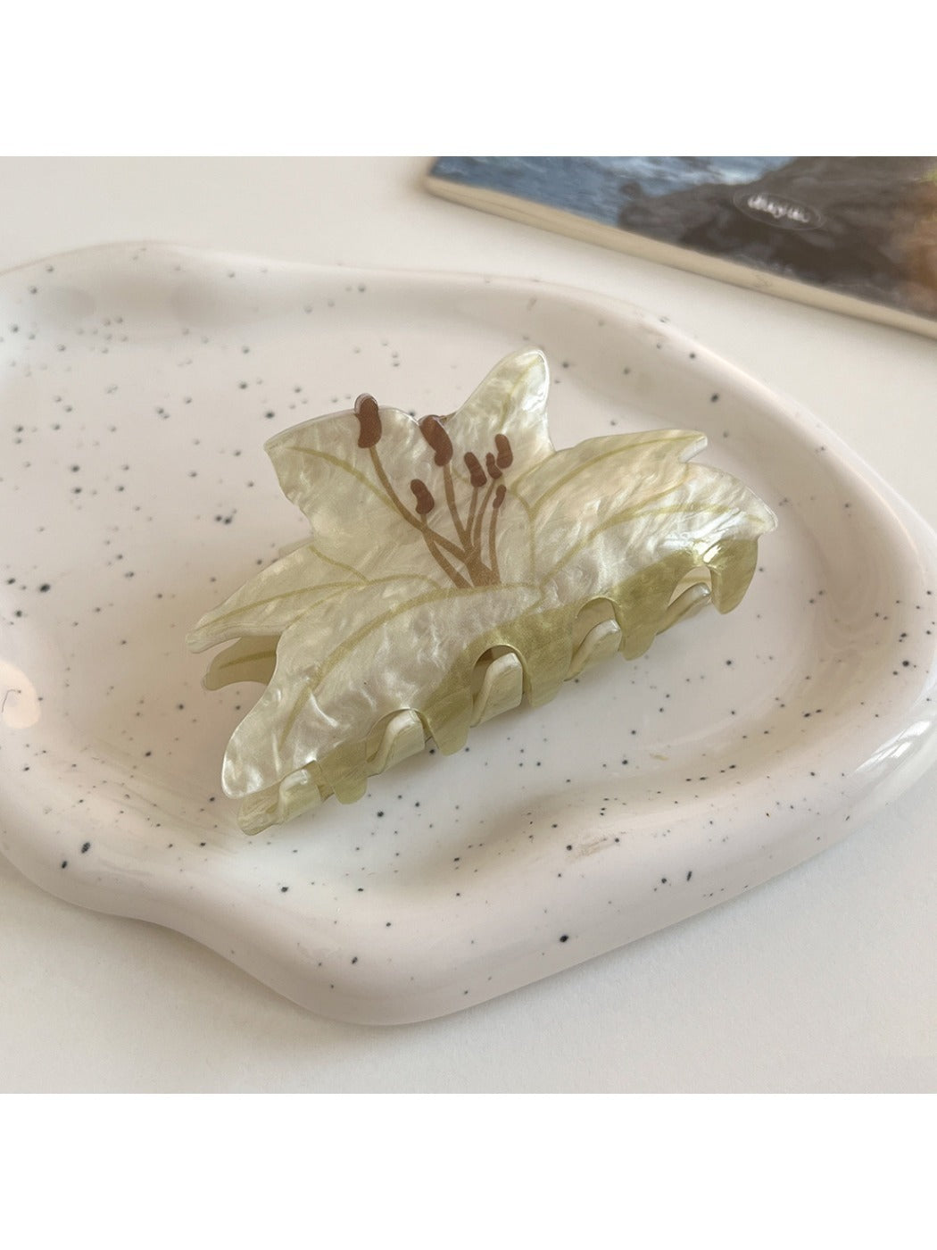 Beau - Elegant Floral Hair Clip