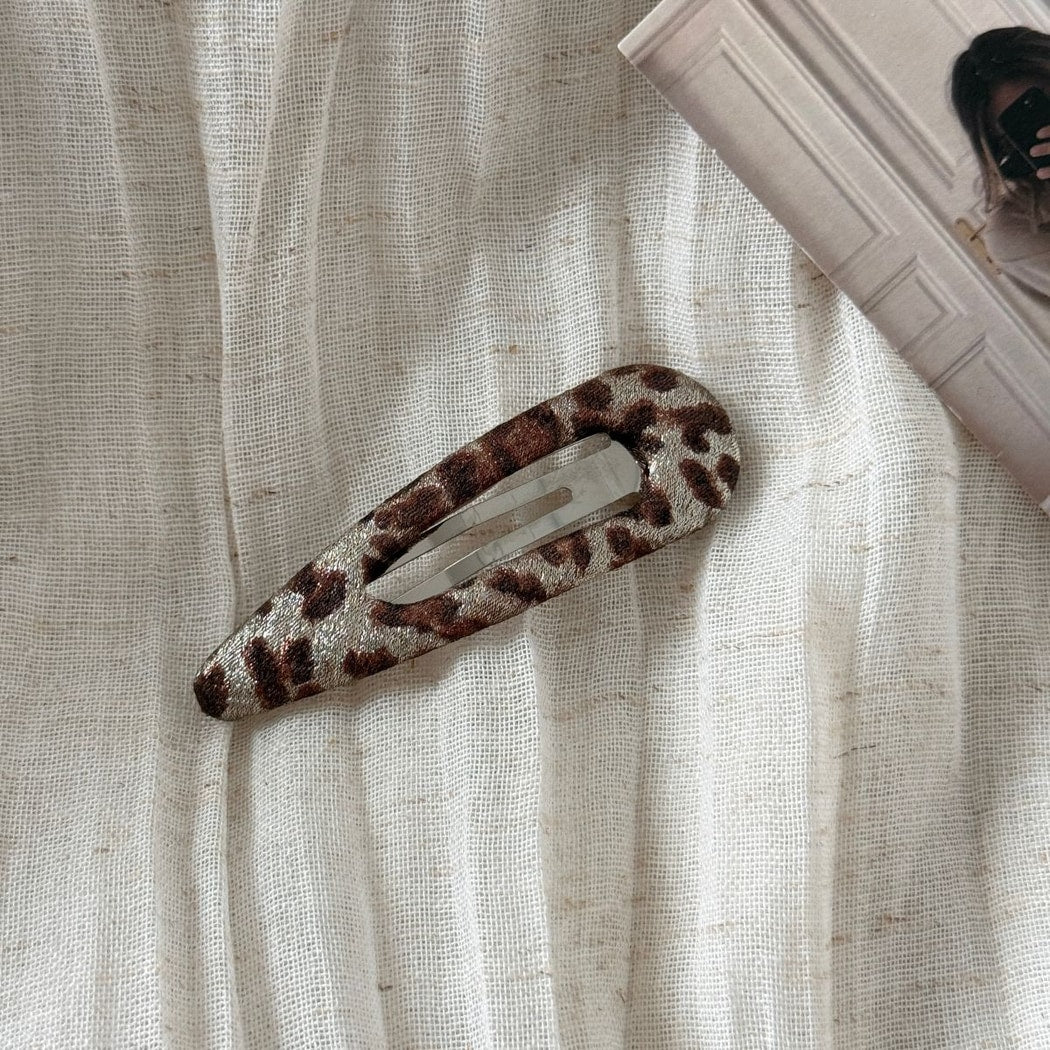 Beau - Leopard Print Patterned Fabric Claw Clip