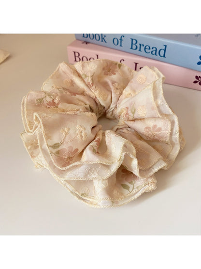 Gifty - Floral Scrunchie Hair Tie