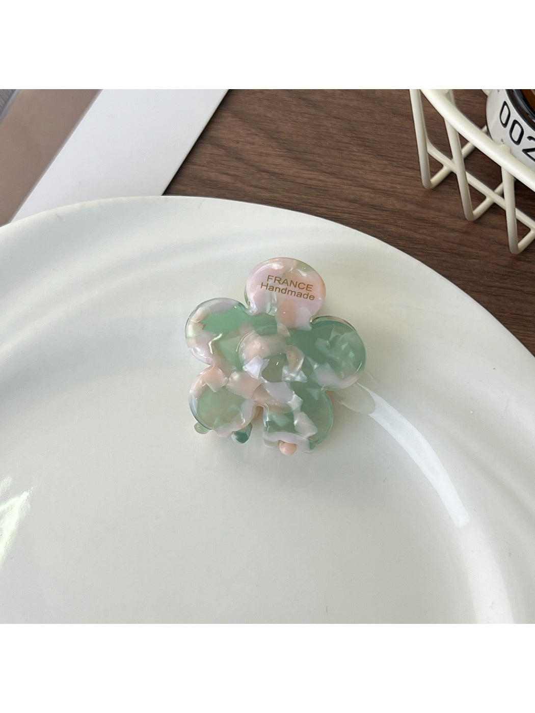 Beau - Floral Hair Claw Clip