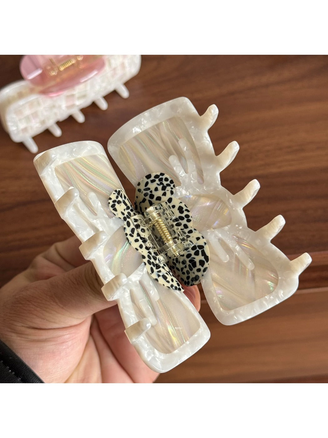 Beau - Cute Cartoon Puppy Hair Claw Clip