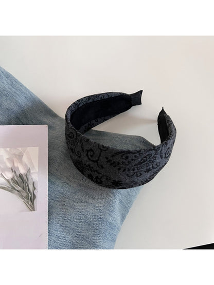 Gifty - Vintage Paisley Pattern Scrunchie Hair Hoop