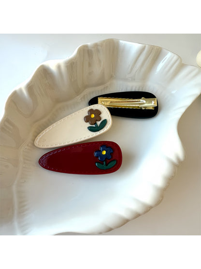 Beau - Floral Oval Hair Clip