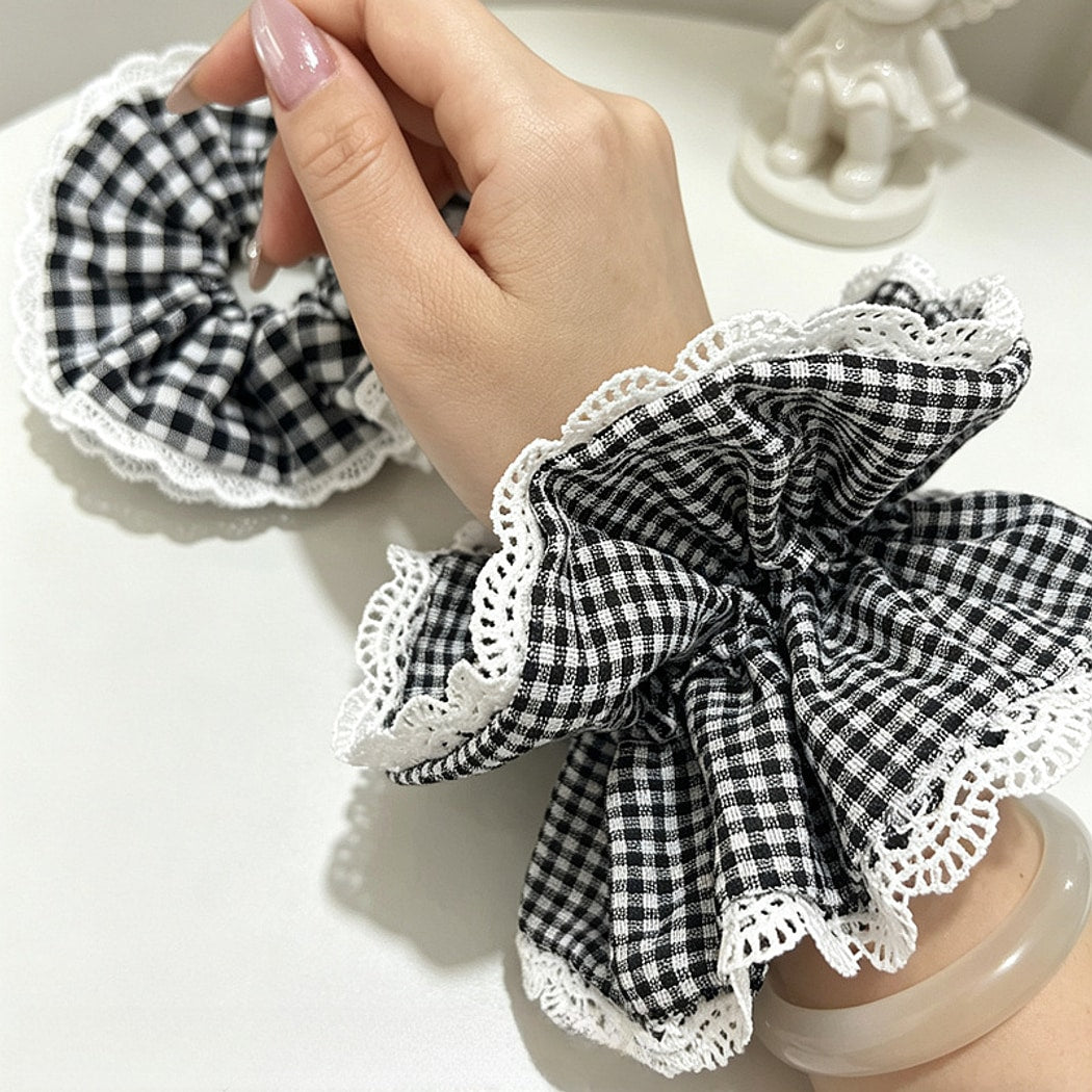 Gifty - Gingham Lace Trim Polyester Scrunchie