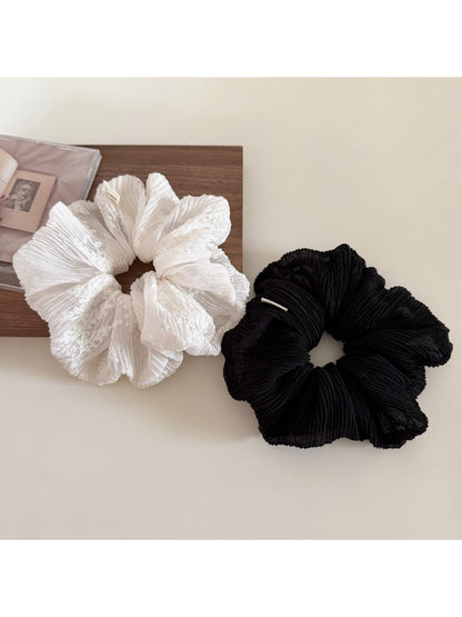 Gifty - Simple Textured Hair Scrunchie