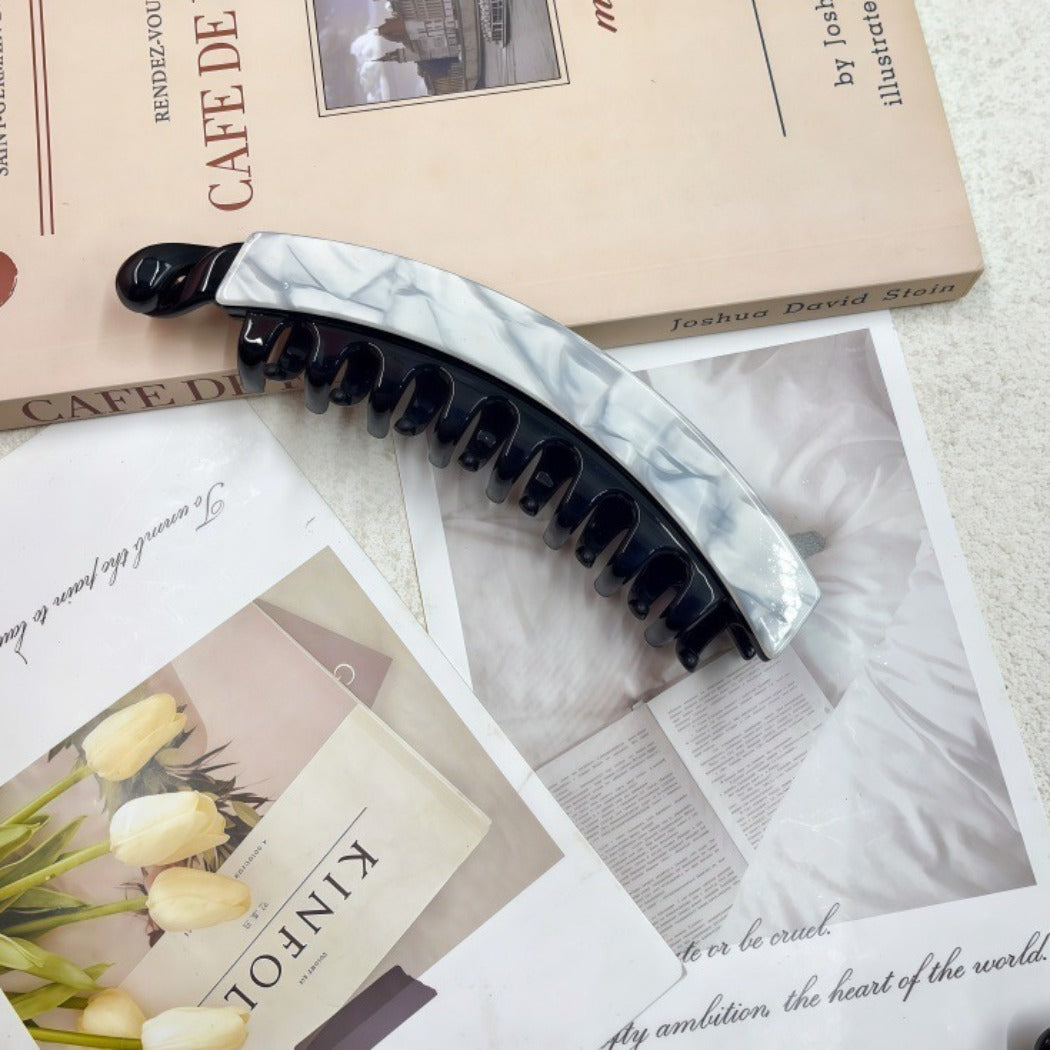 Beau - Curved Mottled Banana Hair Clip