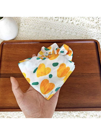 Gifty - Cartoon Heart Print Polyester Scrunchie