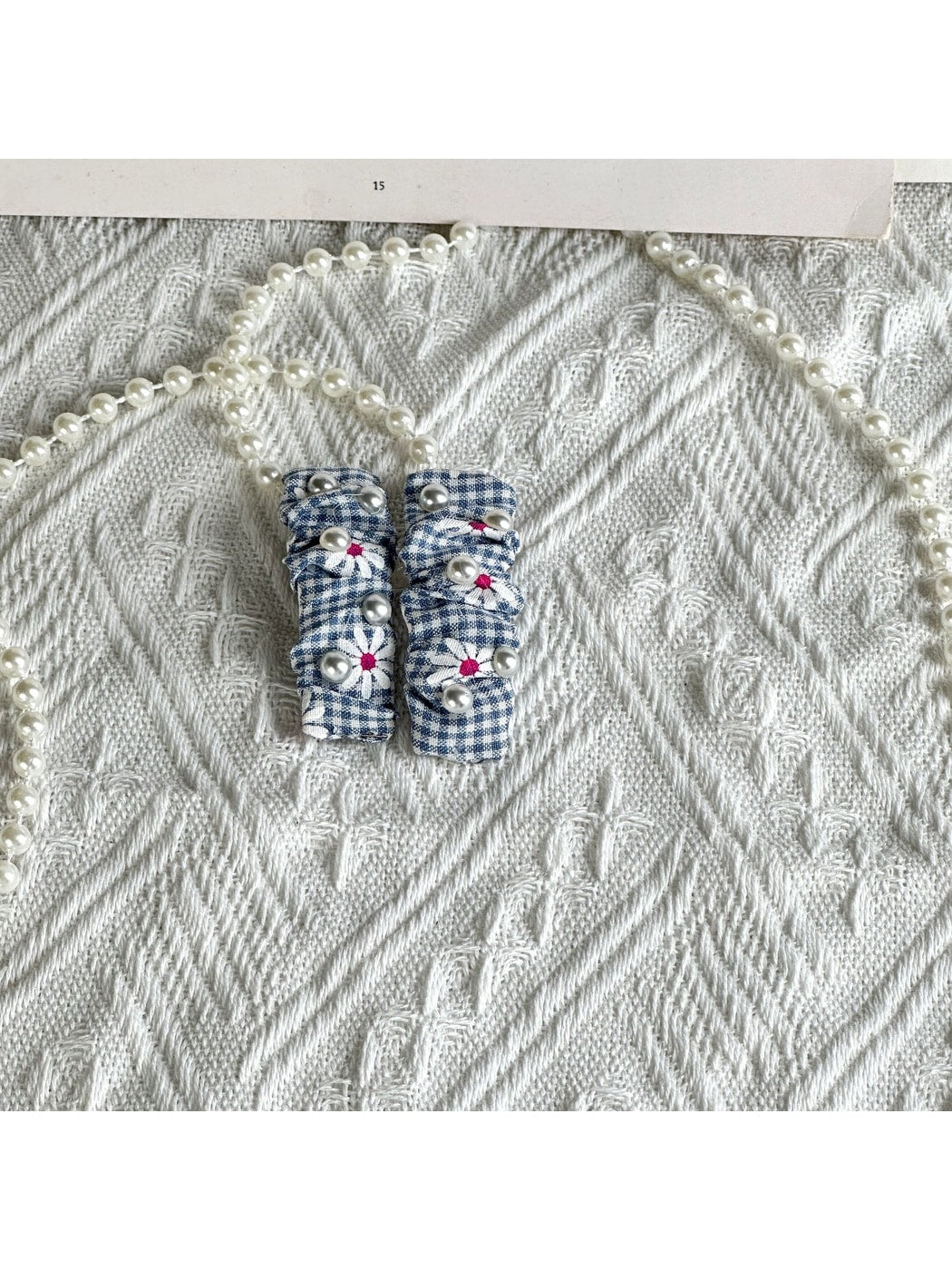 Gifty - Polyester Daisy Gingham Ruffled Fabric Scrunchie