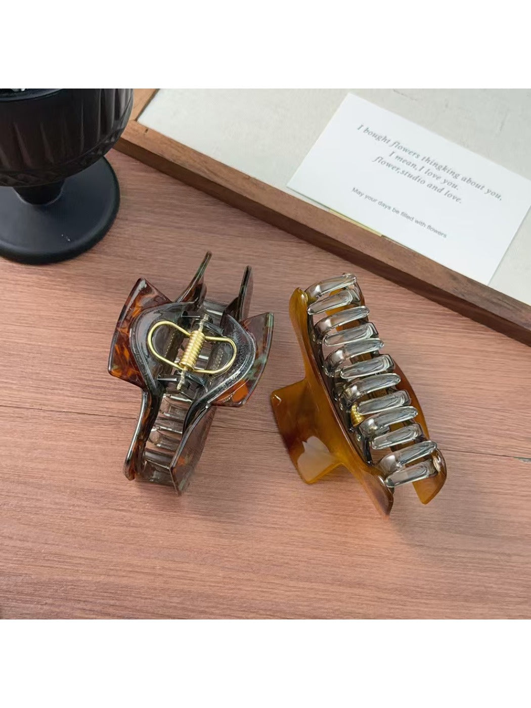 Beau - Vintage Square Claw Clip