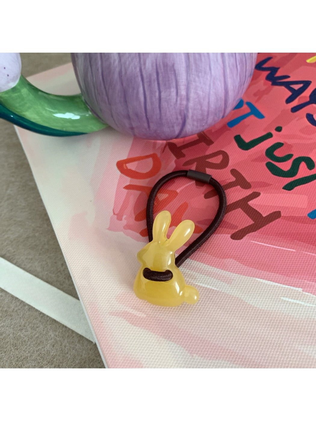 Gifty - Cute Retro Hair Tie
