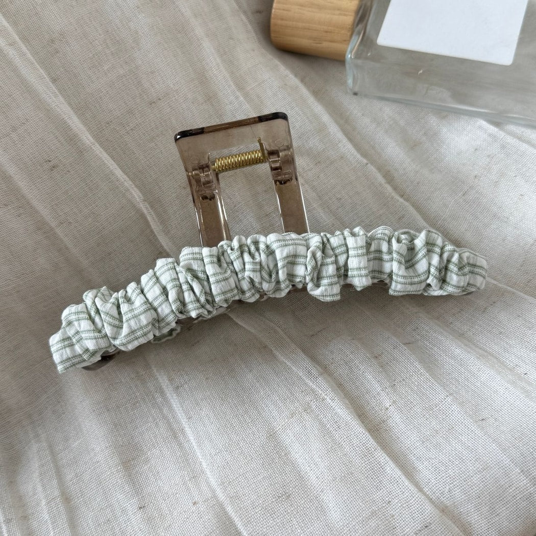 Beau - Ruched Straight Bar Decorative Hair Claw Clip