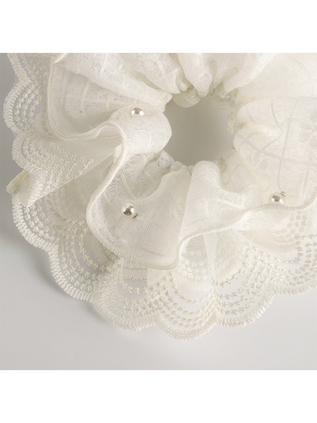 Gifty color block scrunchie displayed on a white background