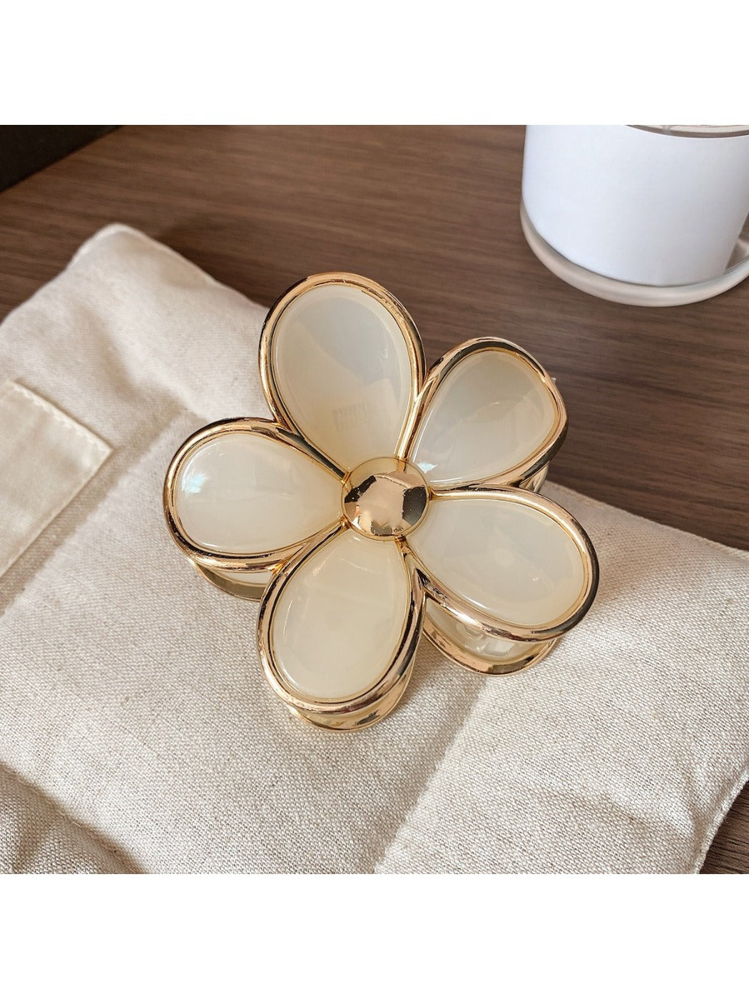 Beau - Five Petal Flower Hair Claw Clip