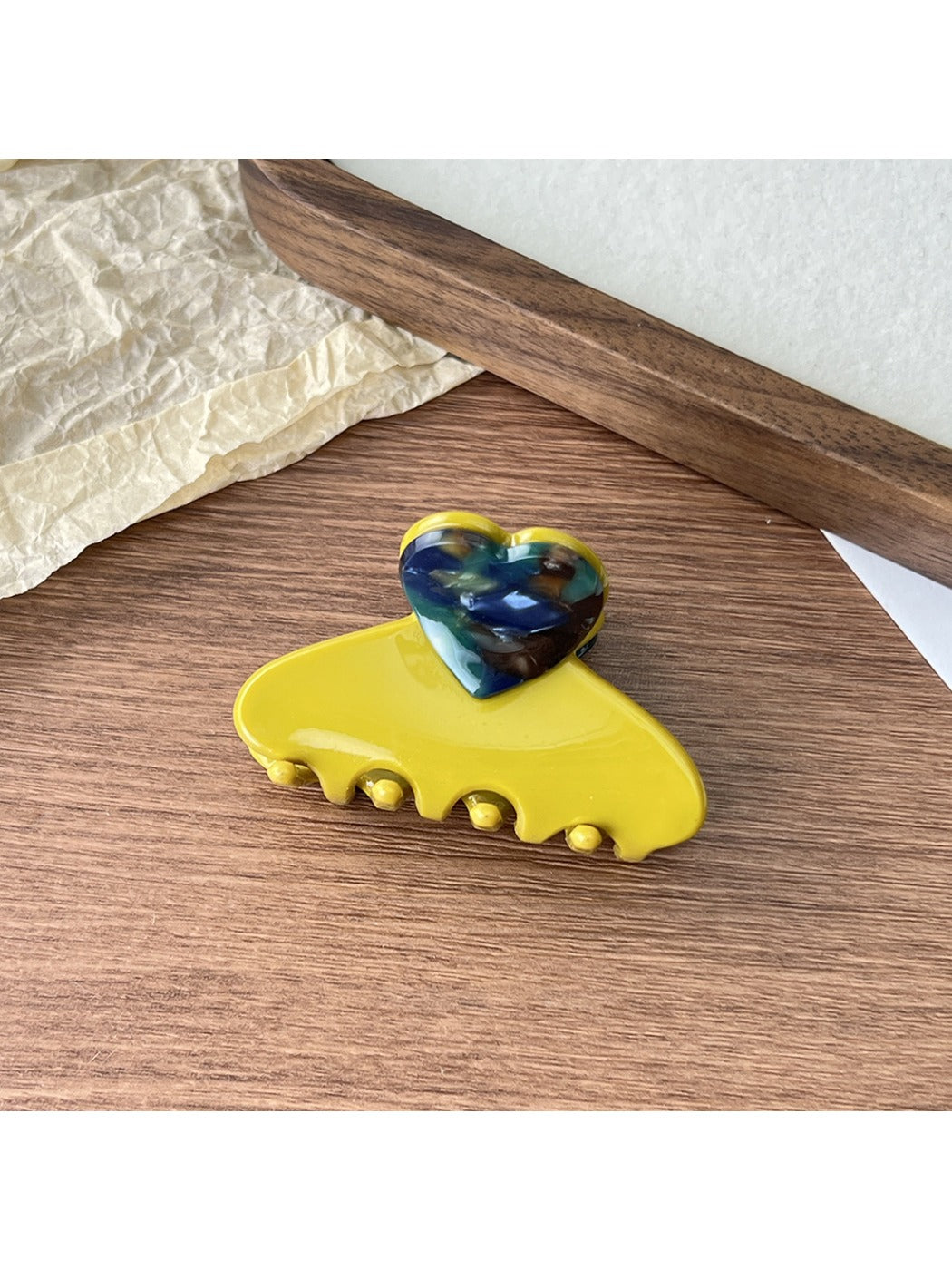 Beau - Elegant Heart Acetate Hair Clip